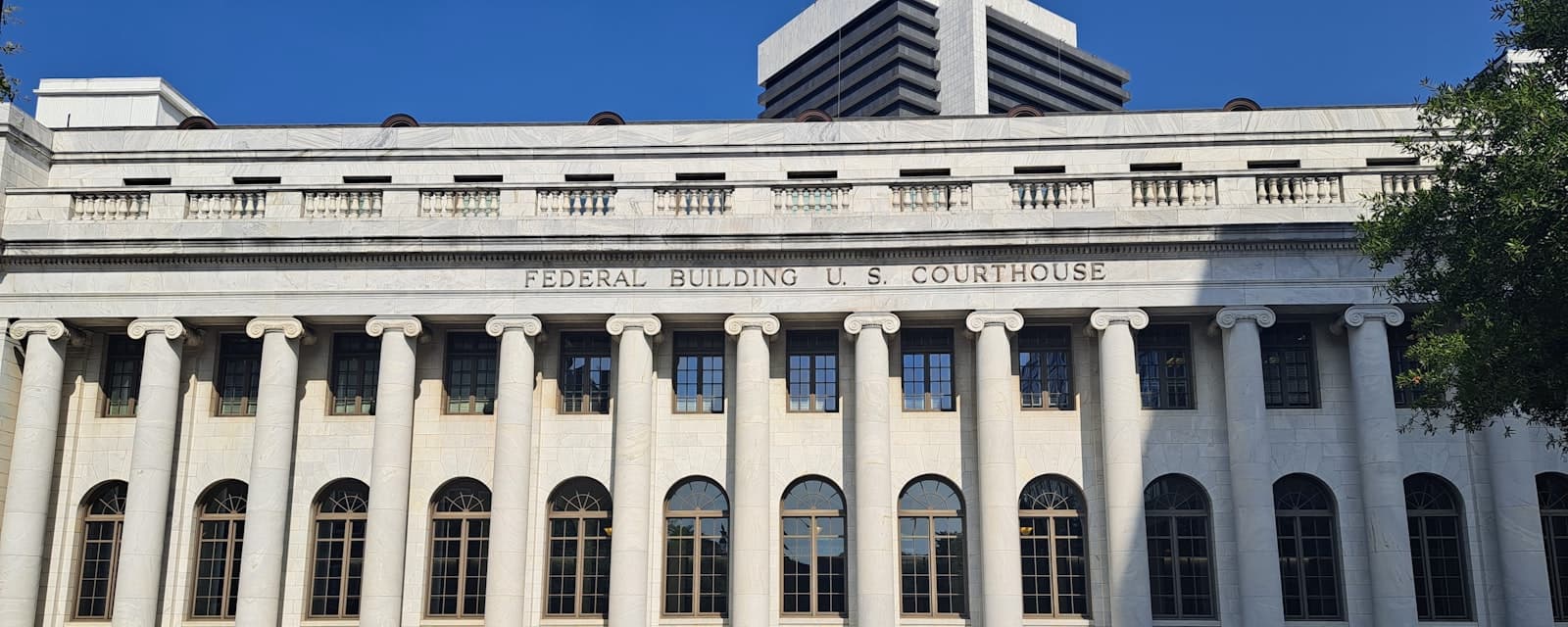 연방 법원(U.S. Courthouse) 건물 외관
